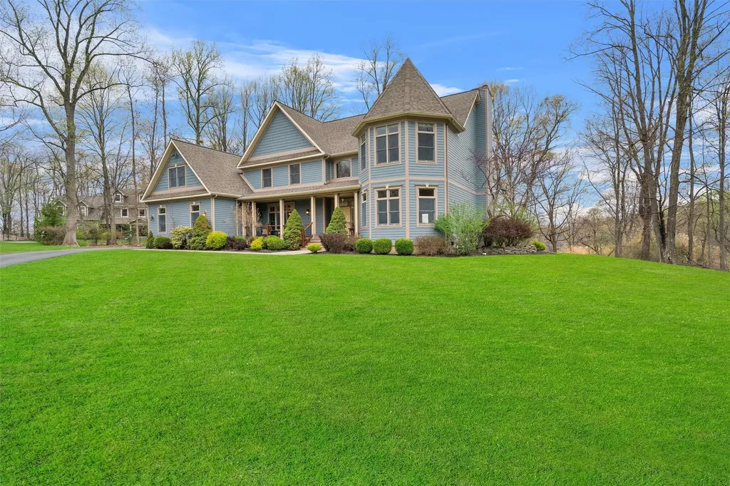 14 Warwick Lake Parkway Warwick NY 10990