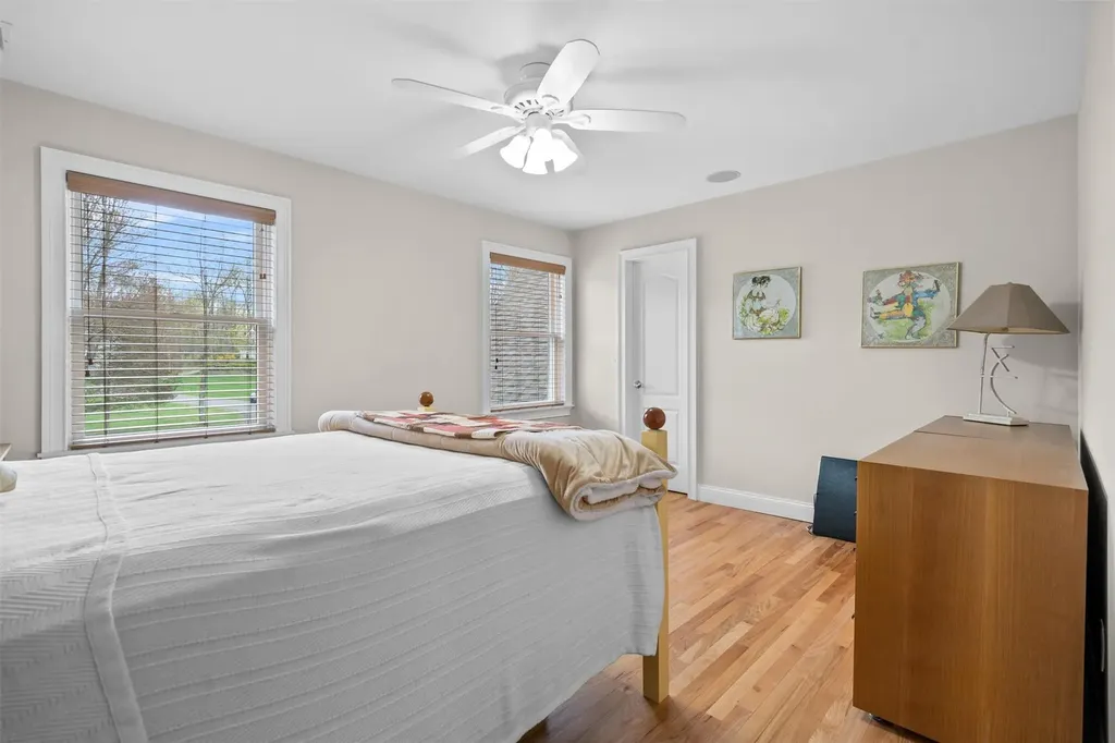 14 Warwick Lake Parkway Warwick NY 10990