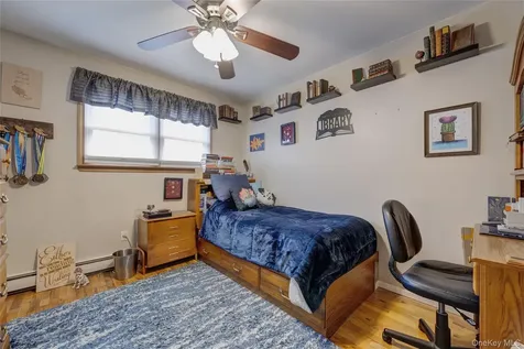 21 Godfrey Avenue Bayville NY 11709