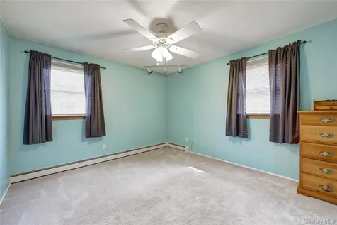 21 Godfrey Avenue Bayville NY 11709