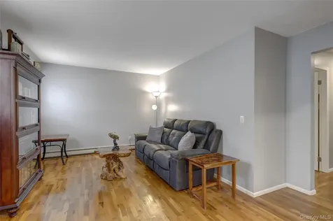 21 Godfrey Avenue Bayville NY 11709