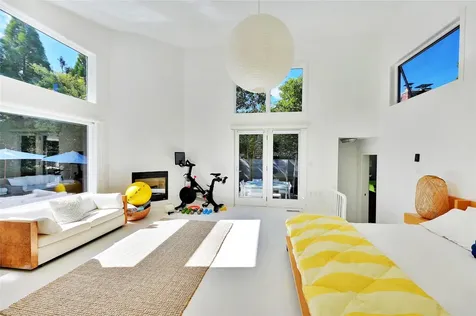 33 Bayberry Lane Amagansett NY 11930