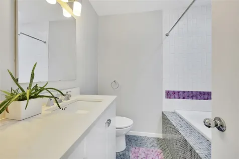 33 Bayberry Lane Amagansett NY 11930