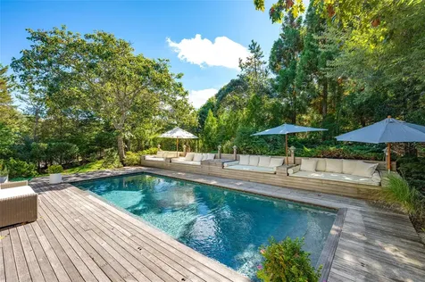 33 Bayberry Lane Amagansett NY 11930