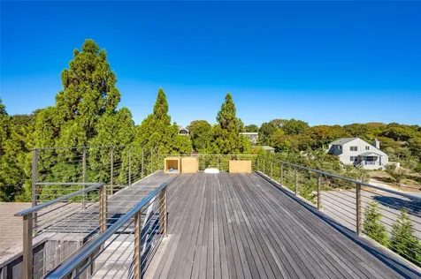 33 Bayberry Lane Amagansett NY 11930