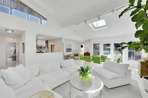 33 Bayberry Lane Amagansett NY 11930