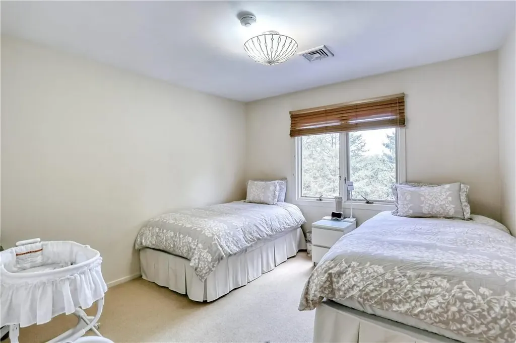 4 Misty Lane Suffern NY 10901