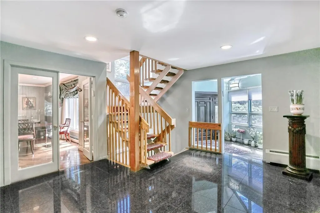 4 Misty Lane Suffern NY 10901