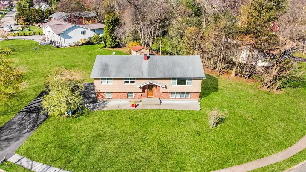 60 Gottlieb Drive Pearl River NY 10965