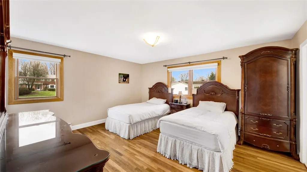 60 Gottlieb Drive Pearl River NY 10965
