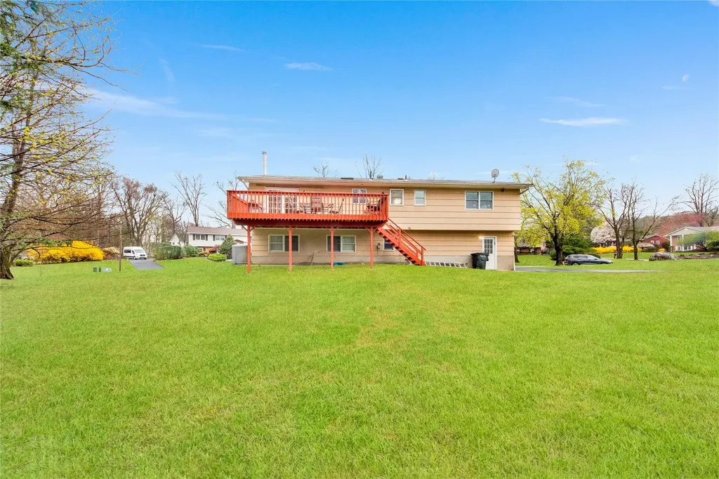 60 Gottlieb Drive Pearl River NY 10965