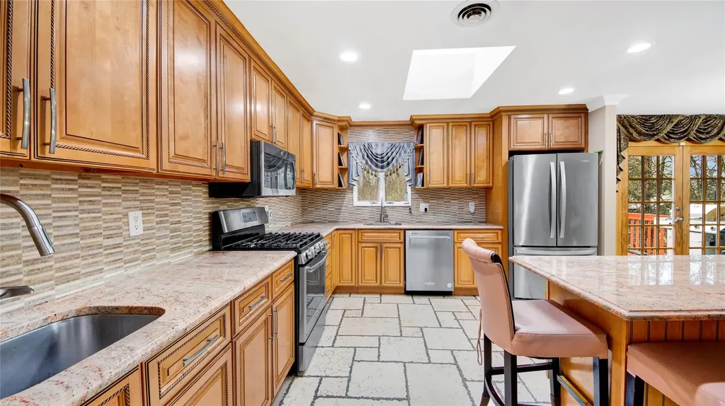 60 Gottlieb Drive Pearl River NY 10965