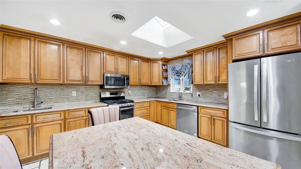 60 Gottlieb Drive Pearl River NY 10965