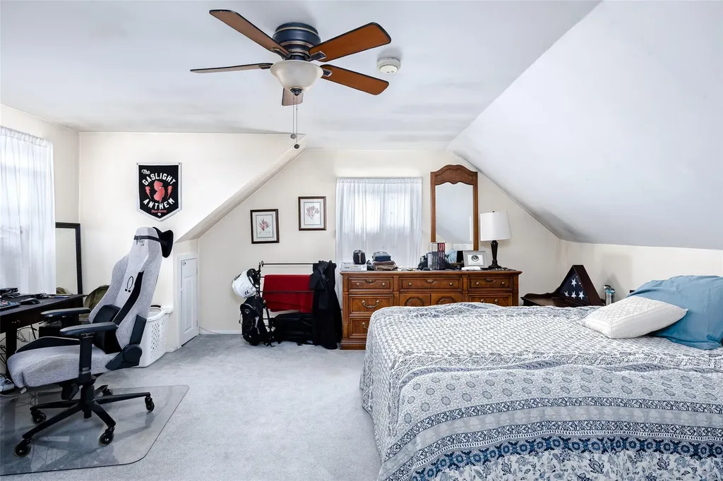 384 Columbus Avenue West Babylon NY 11704