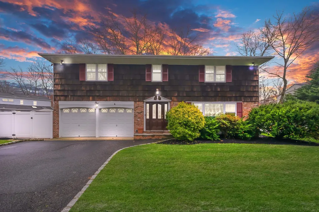 1 Kent Place Smithtown NY 11787