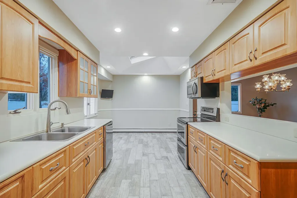 1 Kent Place Smithtown NY 11787