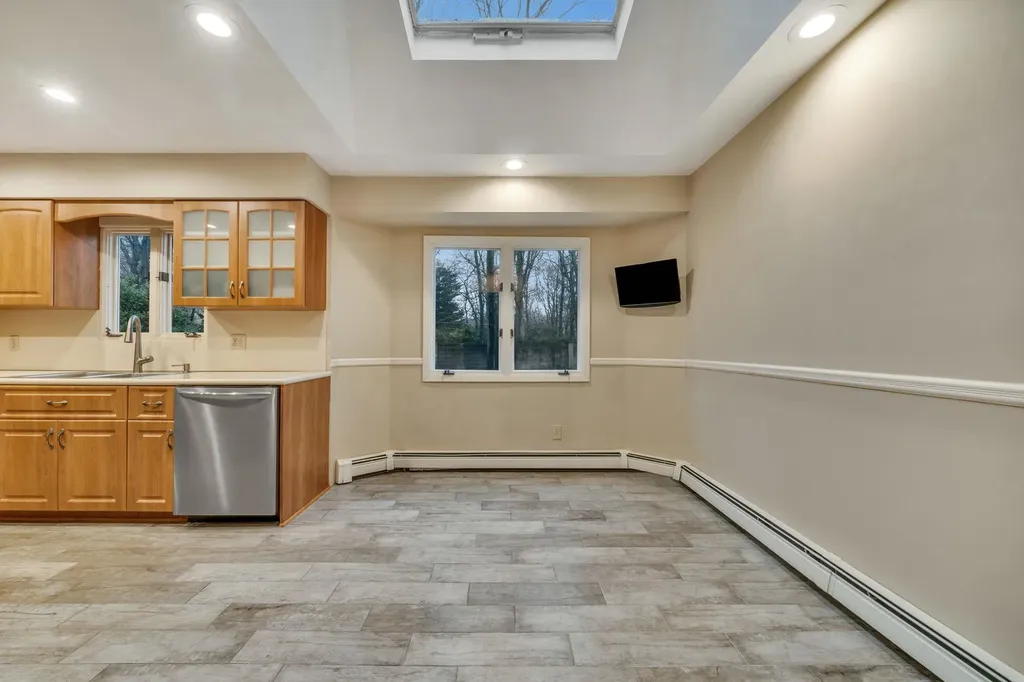 1 Kent Place Smithtown NY 11787