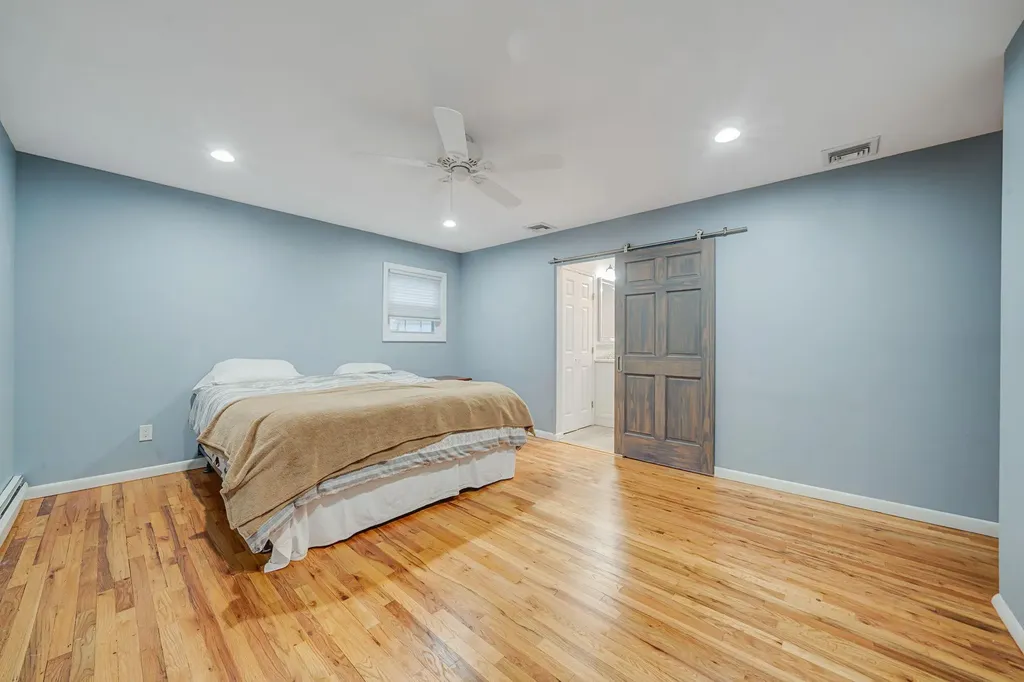 1 Kent Place Smithtown NY 11787