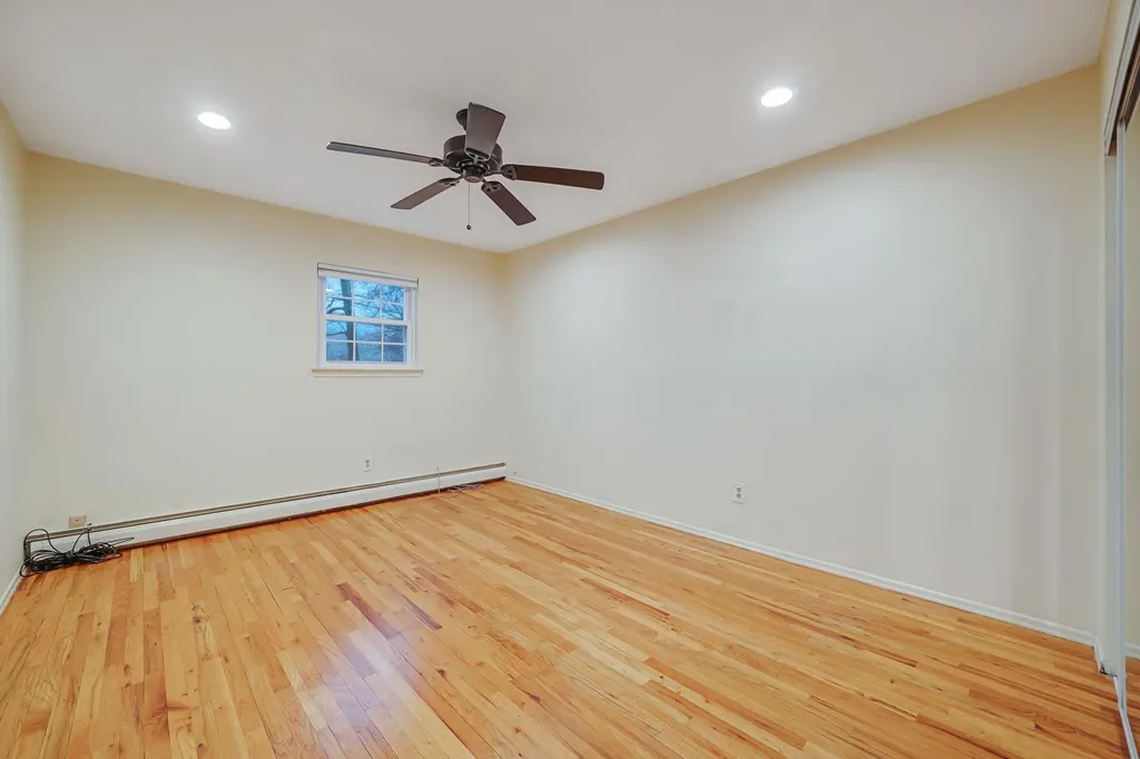 1 Kent Place Smithtown NY 11787