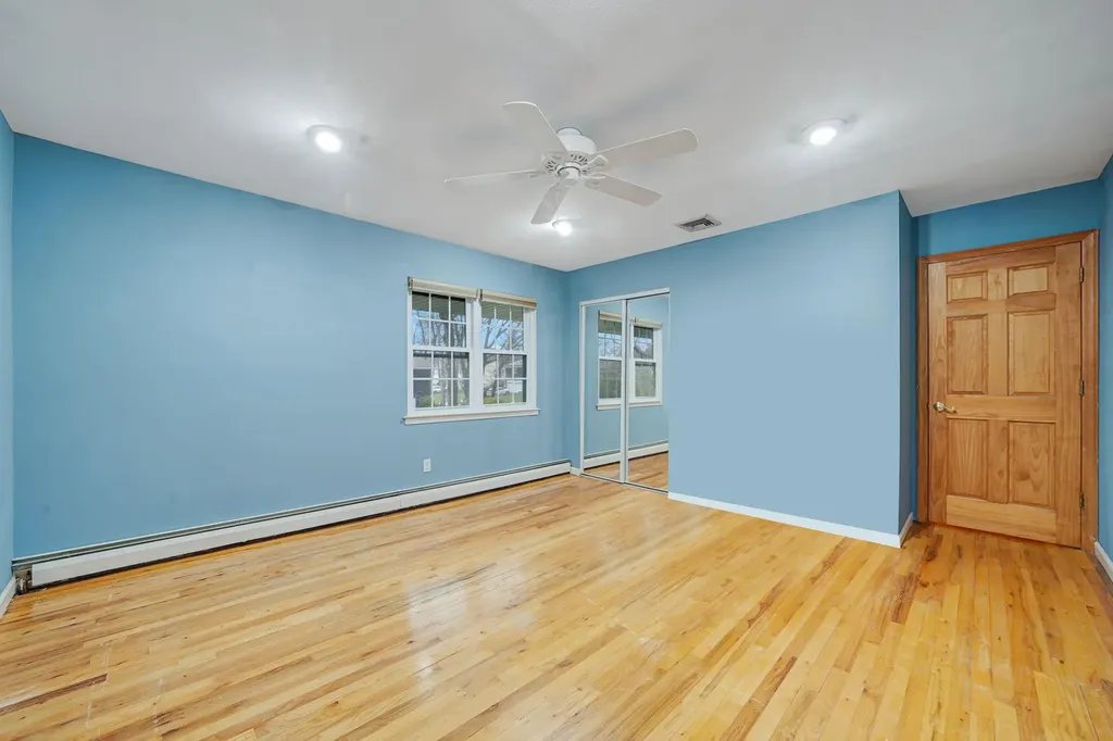 1 Kent Place Smithtown NY 11787