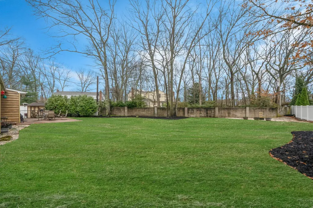 1 Kent Place Smithtown NY 11787
