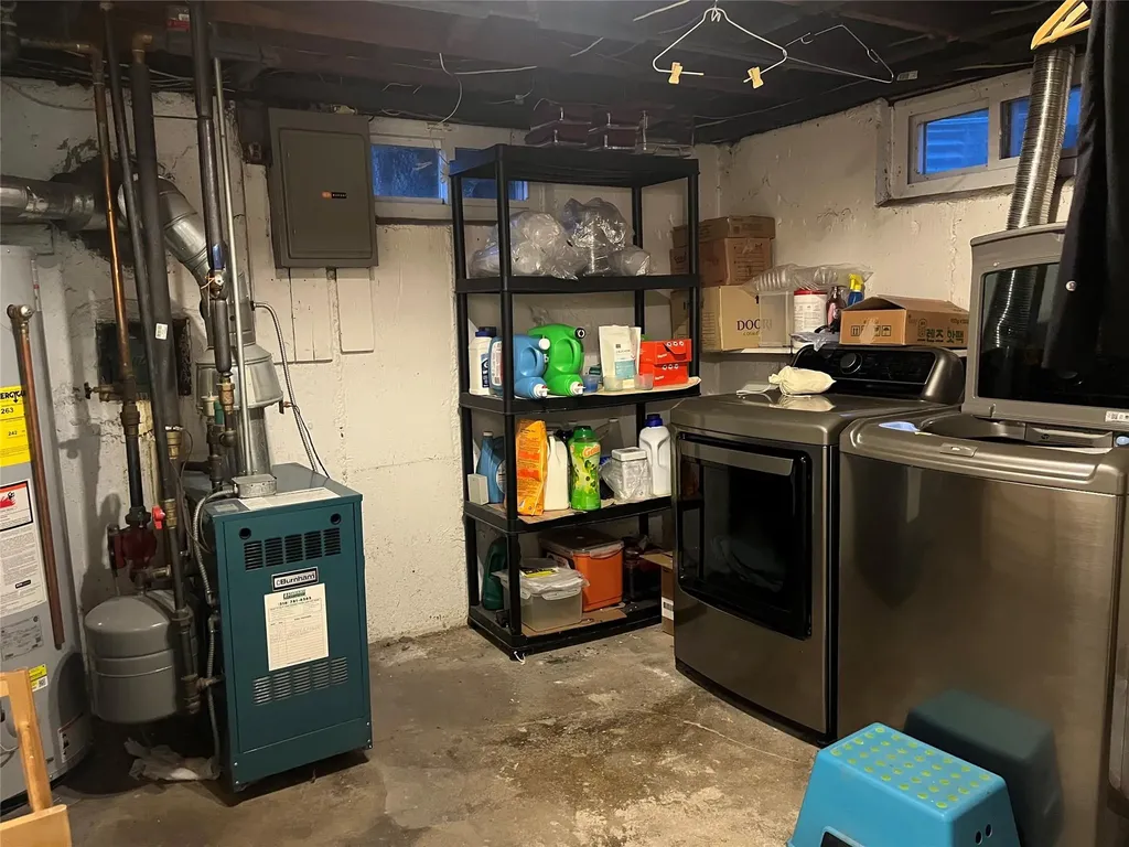 12 Jamaica Avenue Plainview NY 11803