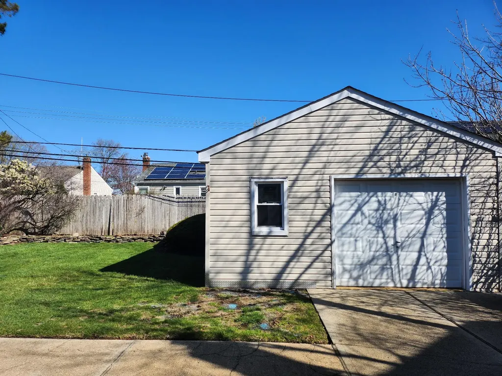 12 Jamaica Avenue Plainview NY 11803