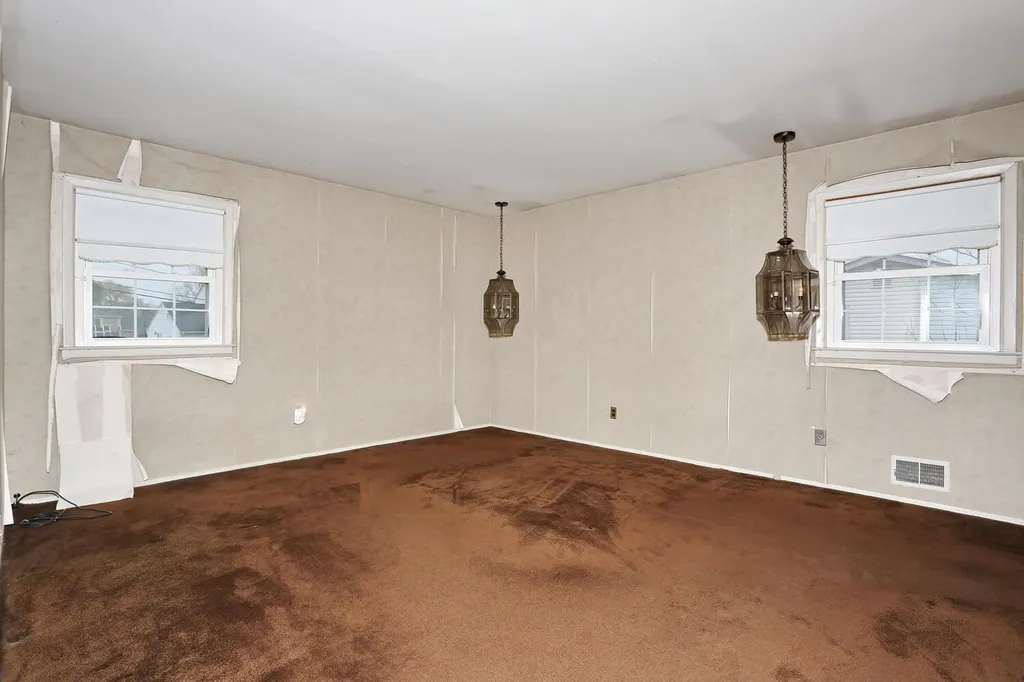 9 Crabapple Lane Nanuet NY 10954