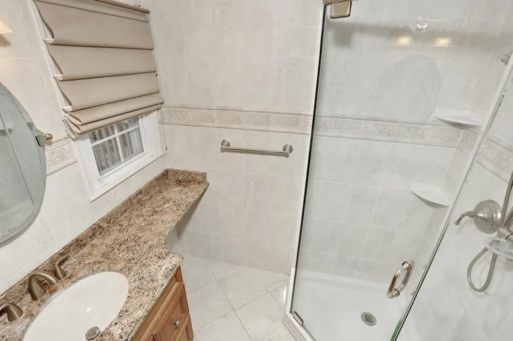 9 Crabapple Lane Nanuet NY 10954