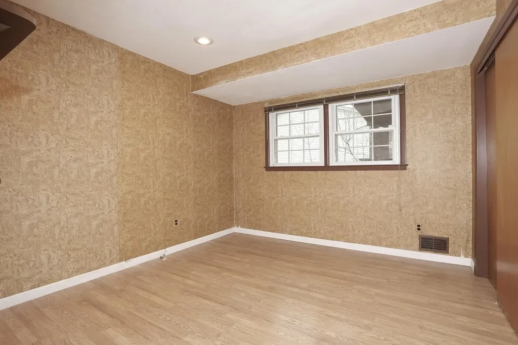 9 Crabapple Lane Nanuet NY 10954