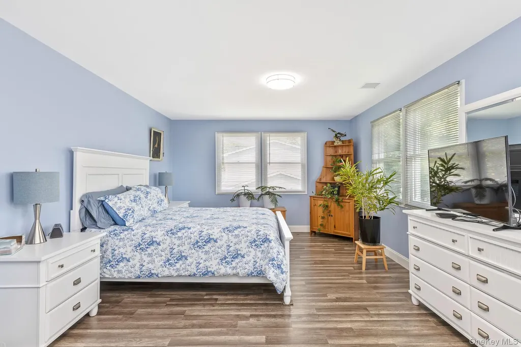 2 Lafayette Drive Shirley NY 11967