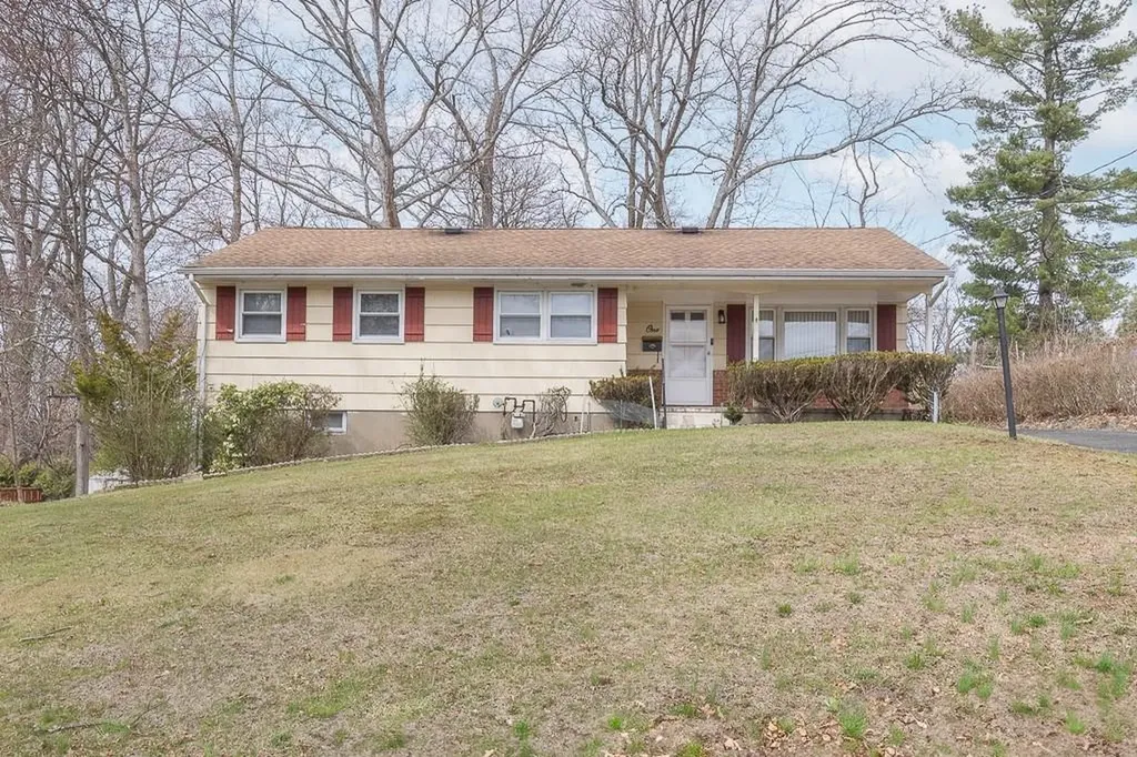 1 Debaun Place Spring Valley NY 10977