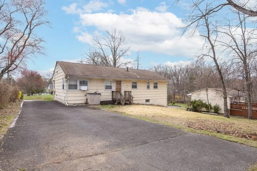 1 Debaun Place Spring Valley NY 10977