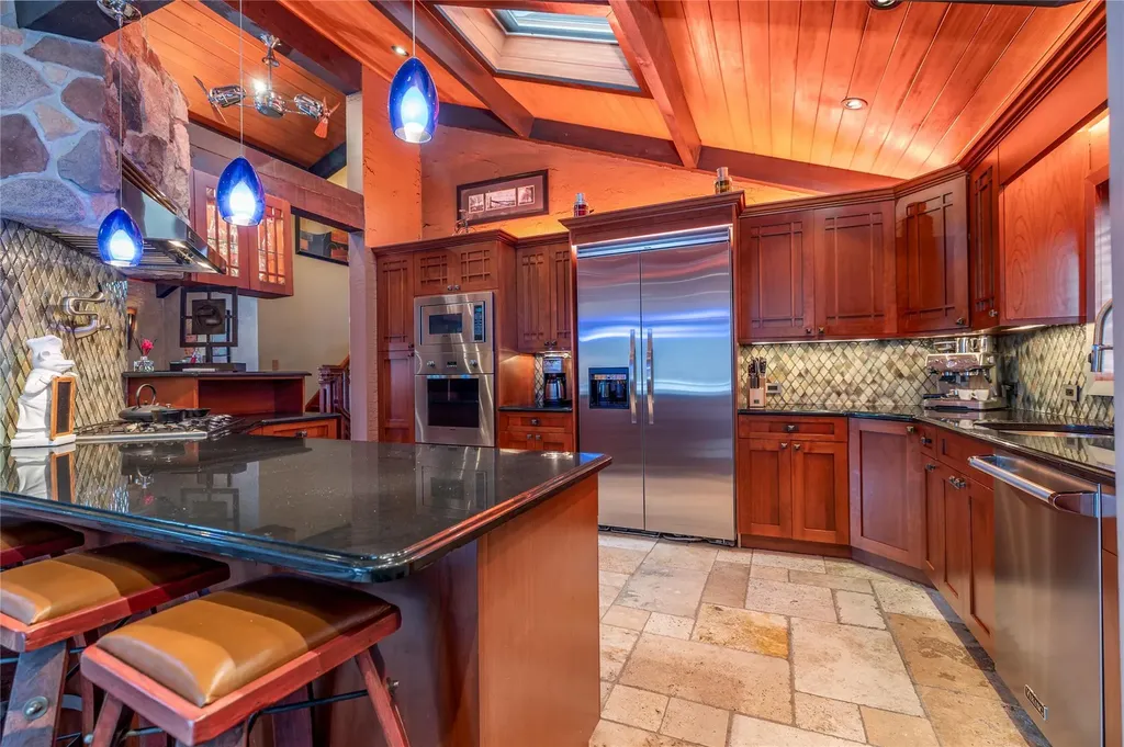 1 Willa Way Massapequa NY 11758