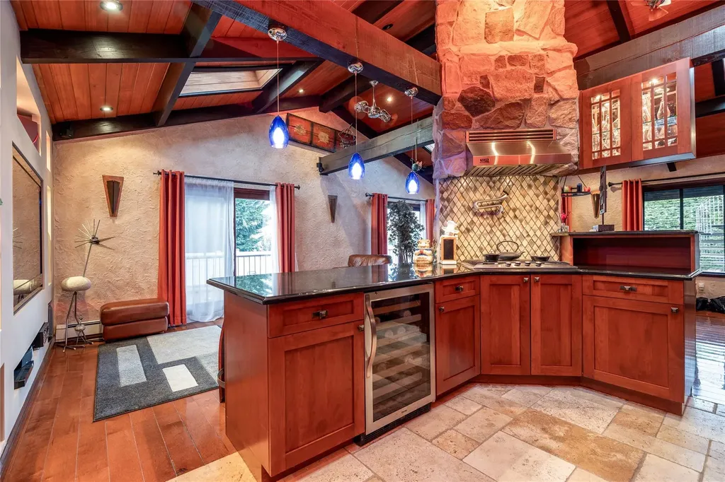 1 Willa Way Massapequa NY 11758
