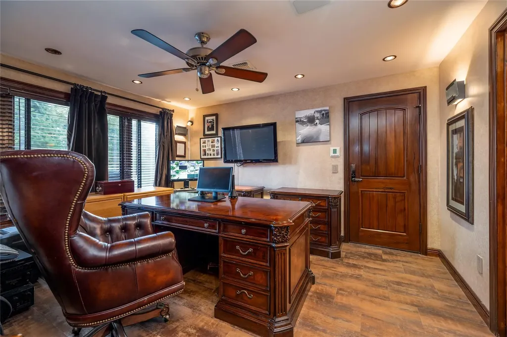 1 Willa Way Massapequa NY 11758