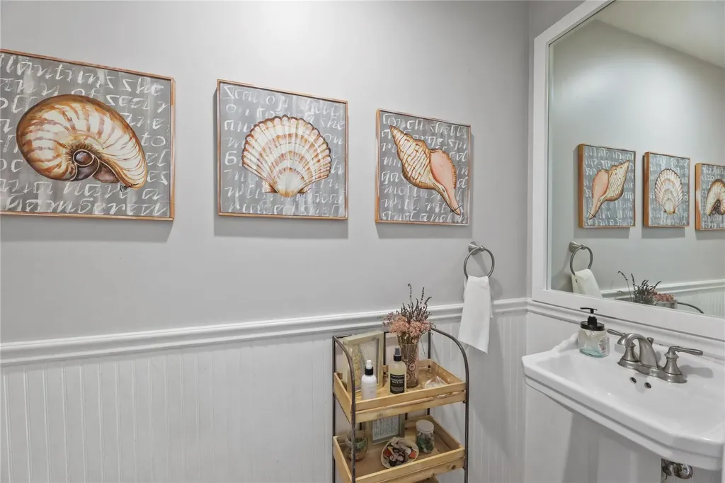 17 Jennifers Path Westhampton Beach NY 11978