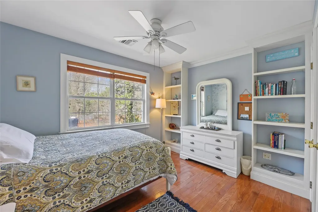 17 Jennifers Path Westhampton Beach NY 11978