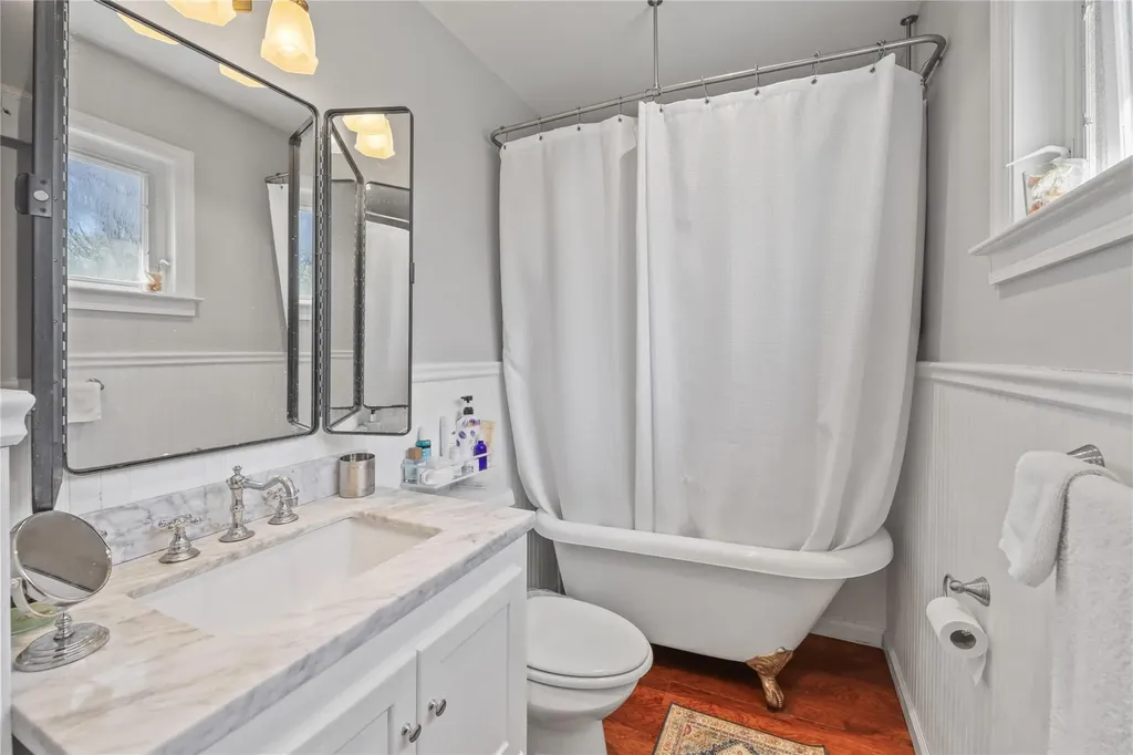 17 Jennifers Path Westhampton Beach NY 11978