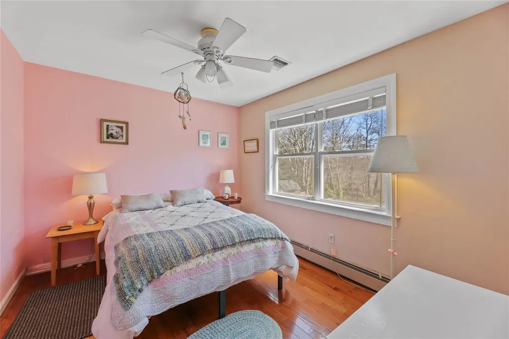 17 Jennifers Path Westhampton Beach NY 11978