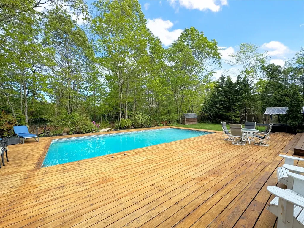 17 Jennifers Path Westhampton Beach NY 11978