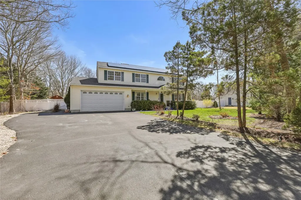 17 Jennifers Path Westhampton Beach NY 11978