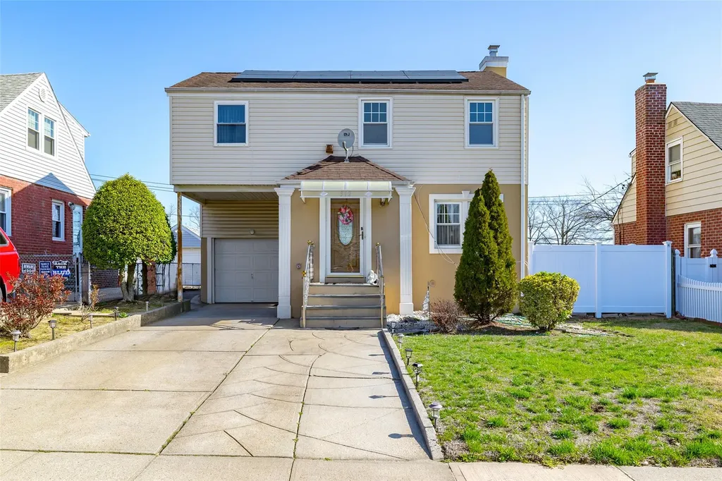 312 Norfeld Boulevard Elmont NY 11003