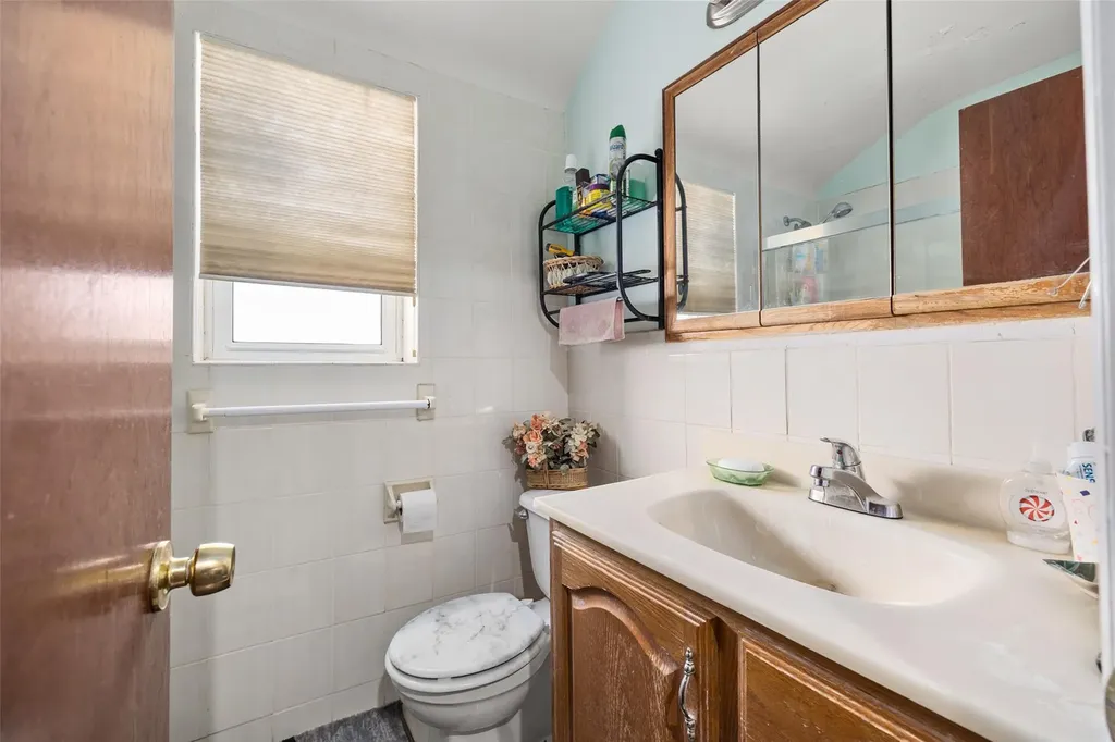 312 Norfeld Boulevard Elmont NY 11003