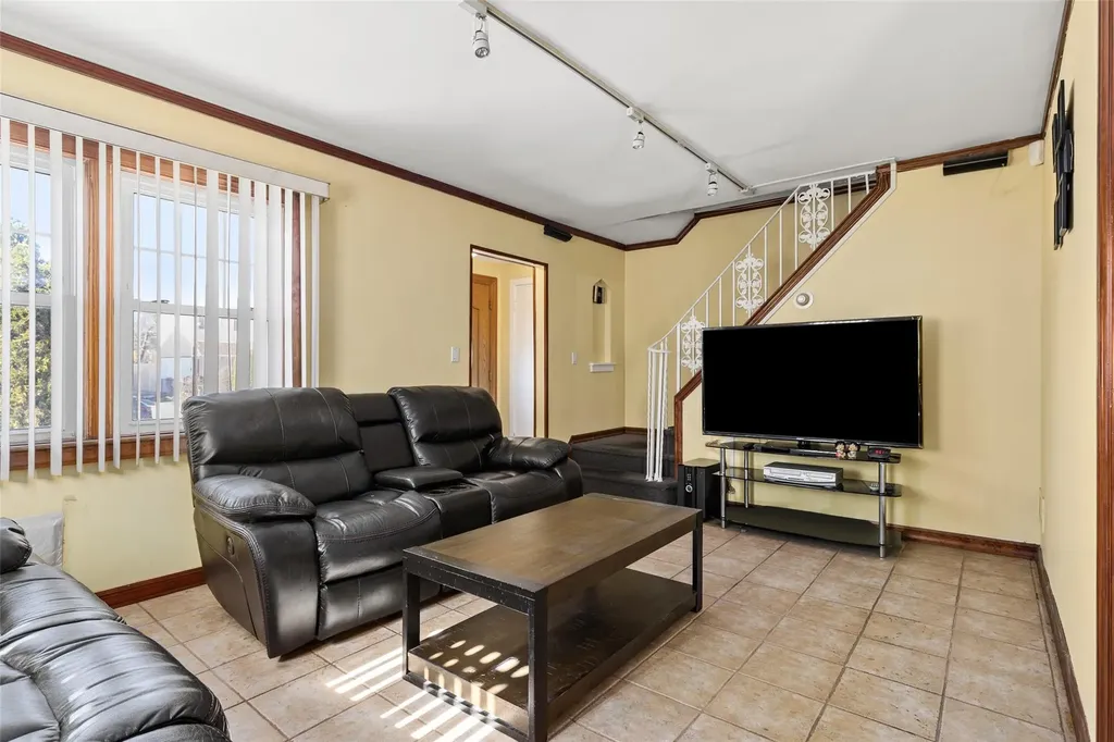 312 Norfeld Boulevard Elmont NY 11003