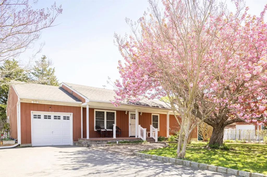 750 Tasker Lane Greenport NY 11944