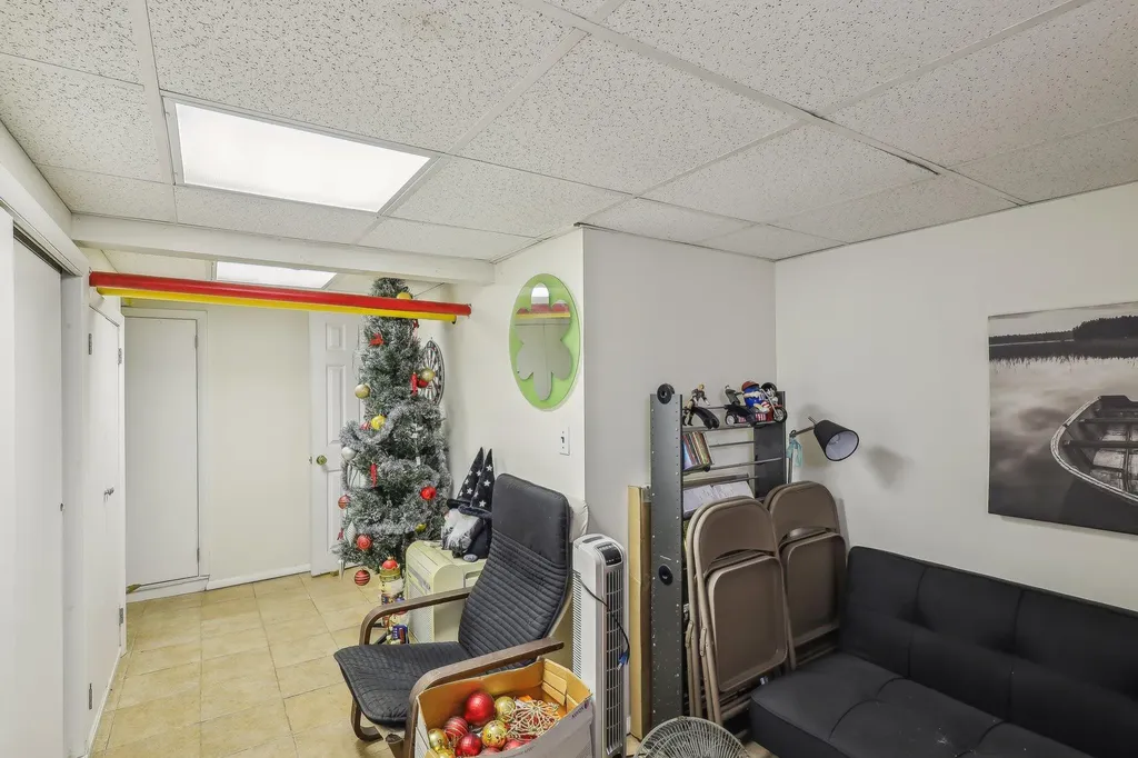30 Central Avenue New Hyde Park NY 11040
