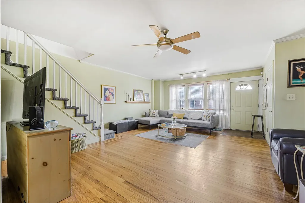 2514 Mickle Avenue Bronx NY 10469