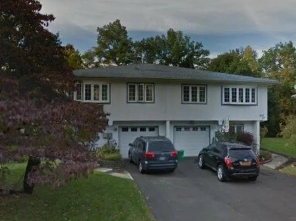 32 Phyllis Drive Pomona NY 10970