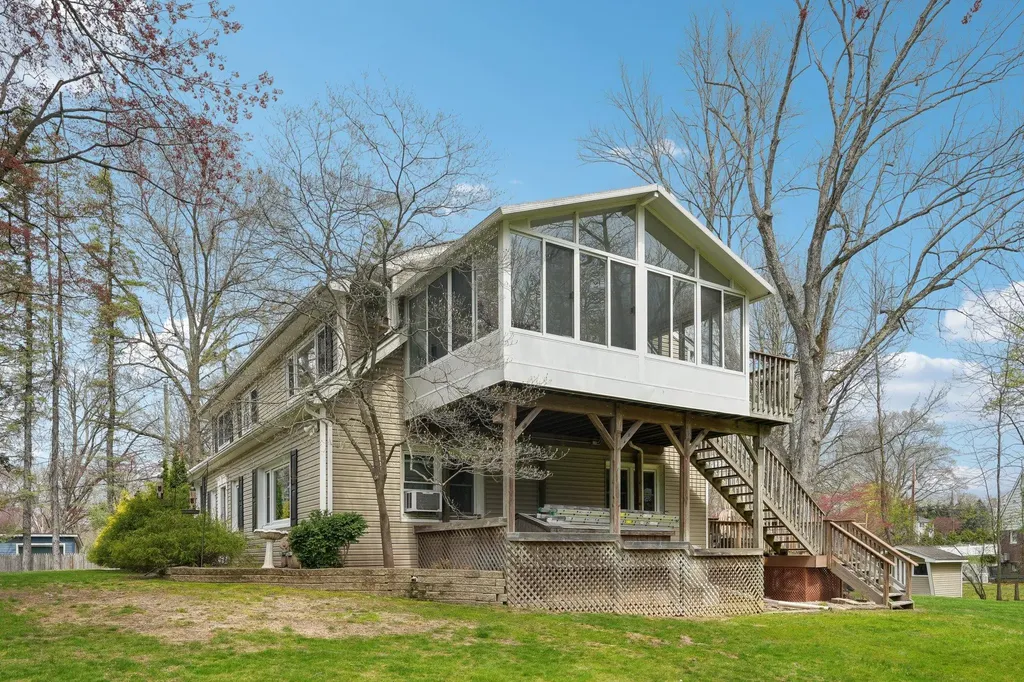 278 Ehrhardt Road Pearl River NY 10965